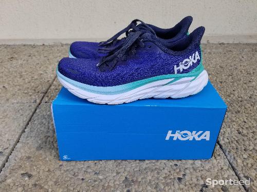 Course à pied route - Chaussures HOKA bleues neuves T36 - photo 6
