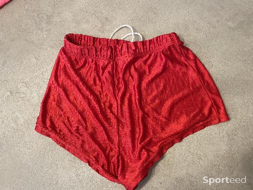 Gymnastique - Short de gym rouge Taille 12 ans - photo 5