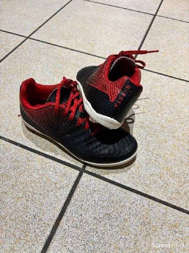 Chaussures de foot taille 33