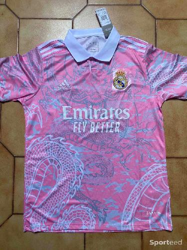 Football - Maillot réal Madrid  - photo 5