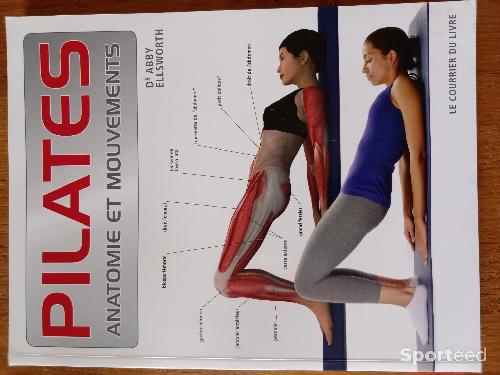 Librairie du sportif - lot de 3 livres musculation,pilates et stretching - photo 4