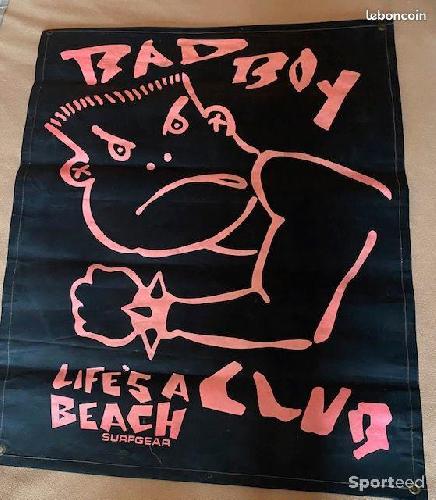 Ricky Johnson Bannière Officiel BAD BOY Life's a Beach Vintage
