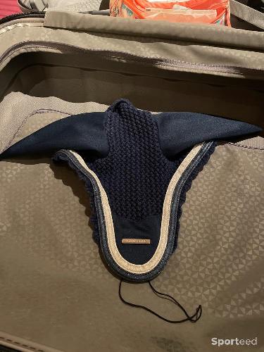 Bonnet cheval lami cell