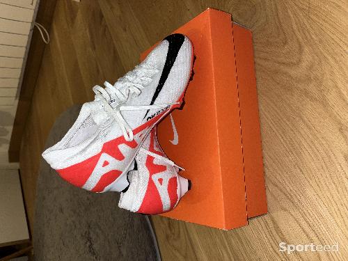 Chaussure de foot nike