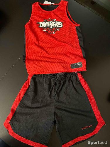 Tenue basket réversible 8-10 ans