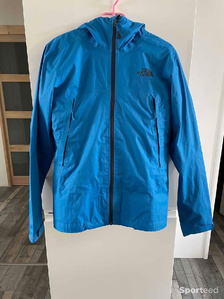 Randonnée / Trek - Veste coupe vent, imperméable The North Face HyVent 2,5L (S)  - photo 3