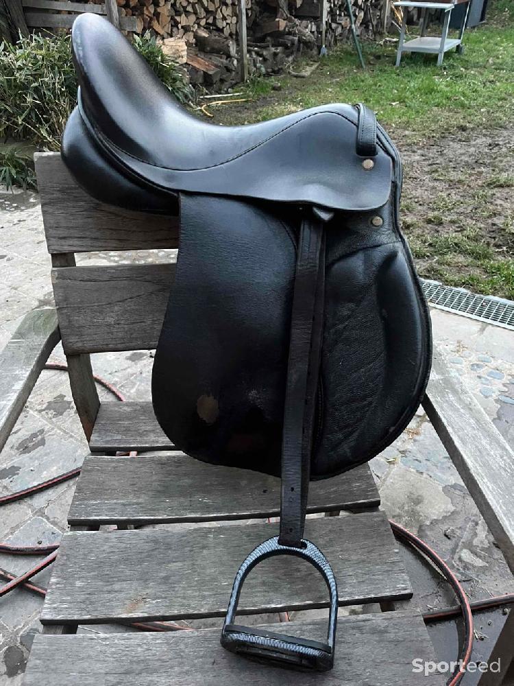 Equitation - Selle mixte enfant a vendre - photo 1