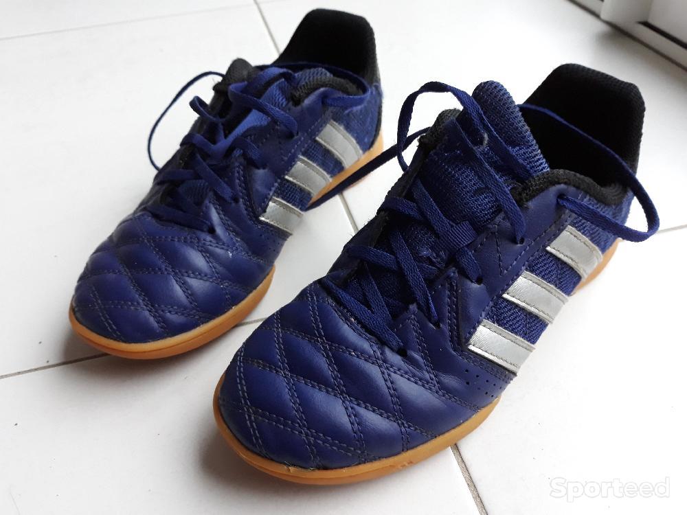 Football - Baskets Adidas pointure 35 foot salle - photo 1