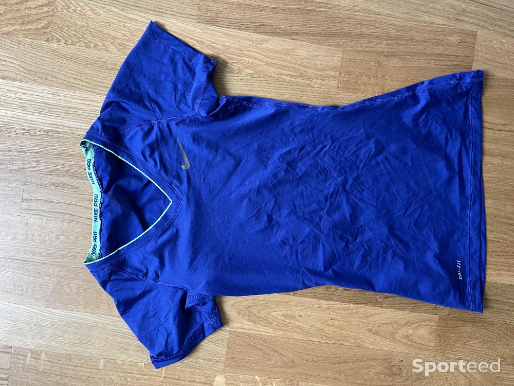 Course à pied trail - Teeshirt DryFit bleu-violet - photo 1