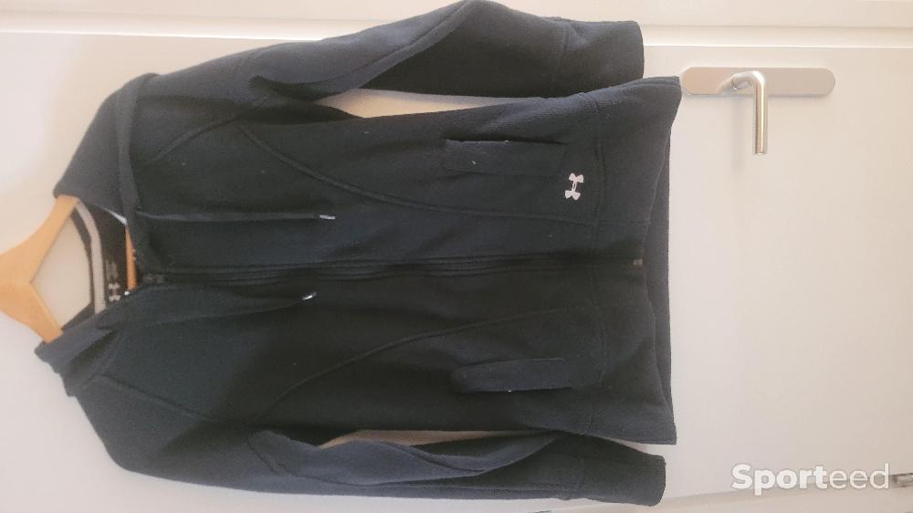 Randonnée / Trek - Under Armour Full zip Femme cold gear Taille M Noir - photo 1