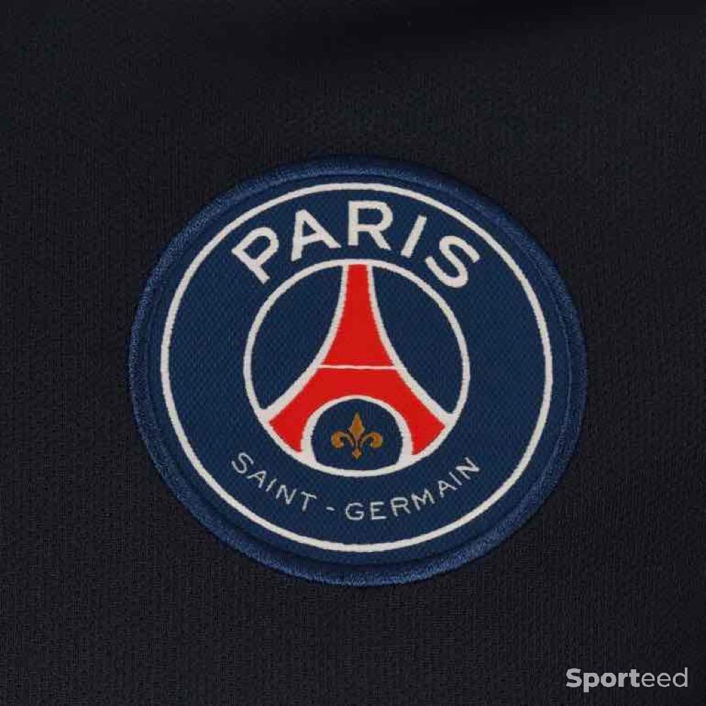Football - Maillot Nike Paris Saint Germain Bleu - photo 5