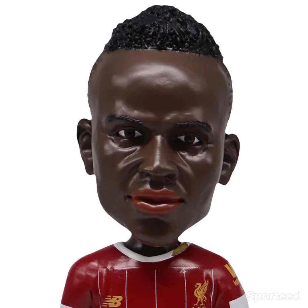 Sportswear - Figurine Football Sadio Mane 24cm FC Liverpool New Balance Officiel - photo 3