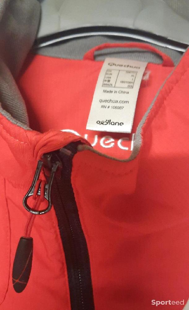 Sportswear - Veste homme Quechua rouge/gris Taille XL - photo 2