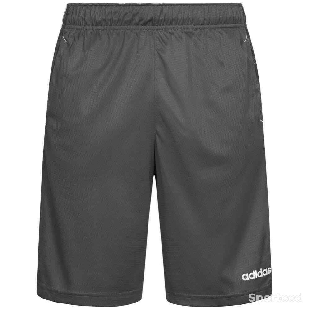 Sportswear - Short Football Adidas Essentials Gris - photo 2