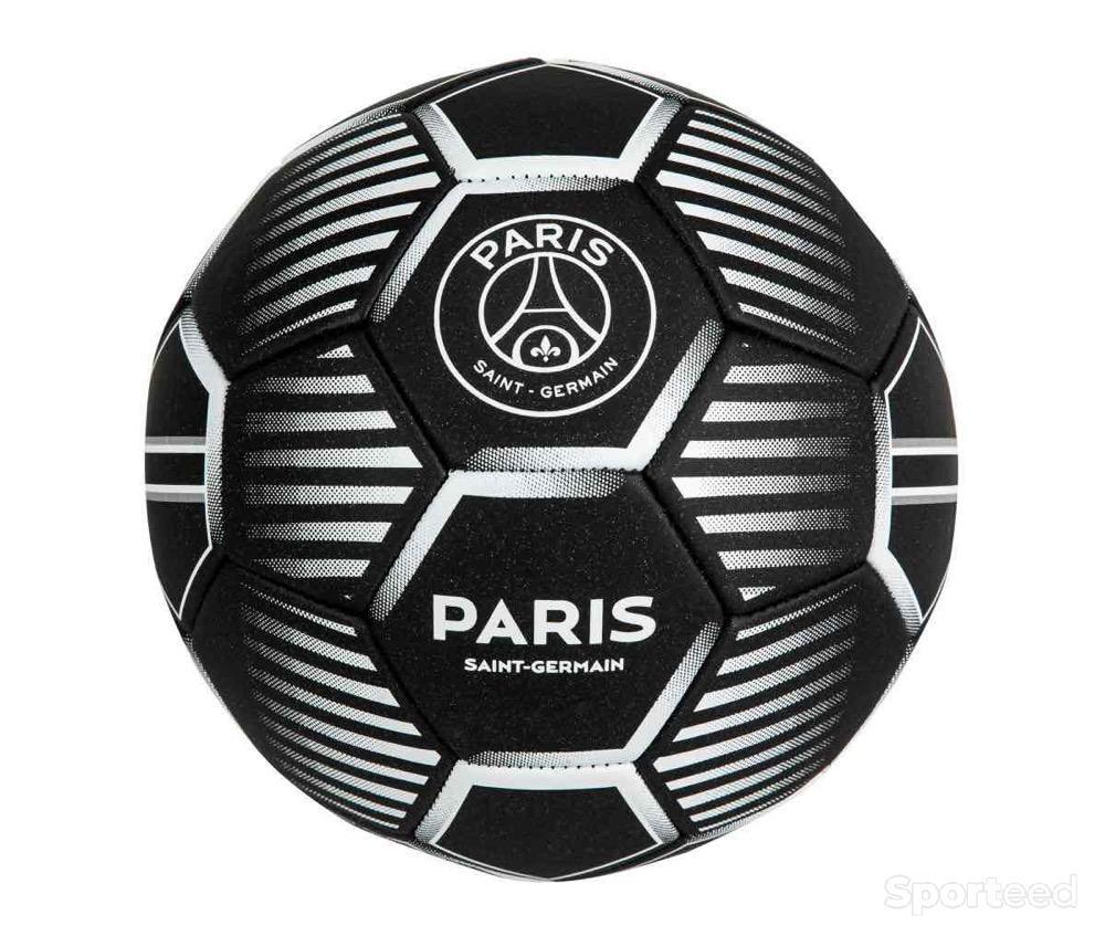 Football - BALLON METALLIC PSG 2023 - photo 1