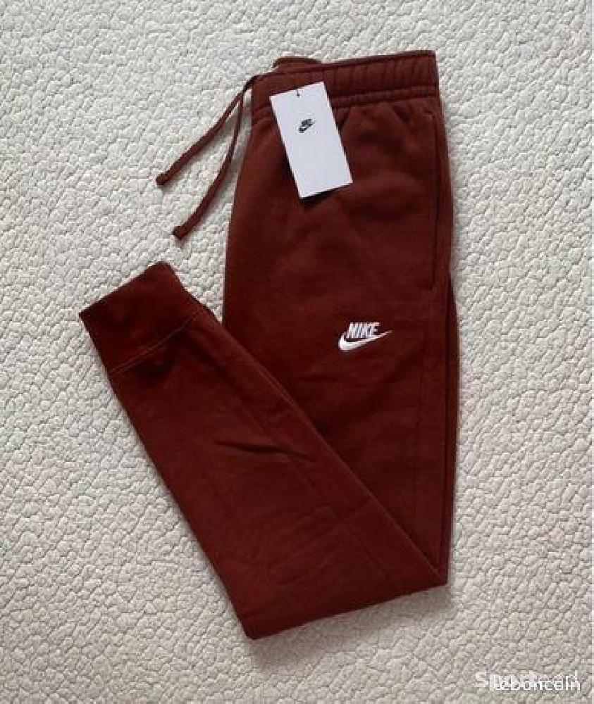 Sportswear - Jogging Nike Fleece Sportwear Club Marron Neuf - L - photo 1