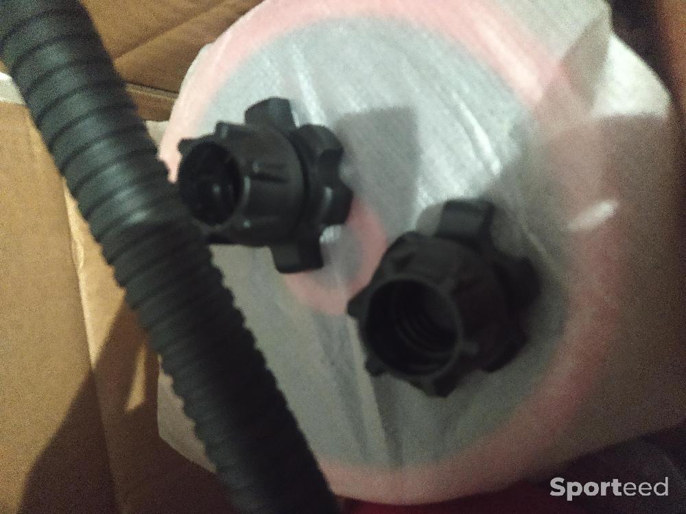 Musculation - Une barre courte avec 8 disques de 2,5kg marque CCLIFE - photo 3