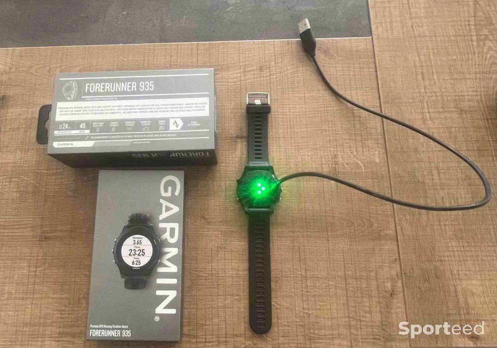 Accessoires électroniques - Montre GPS connectée Garmin 935 avec Cardio au poignet, 200 euros  - photo 2