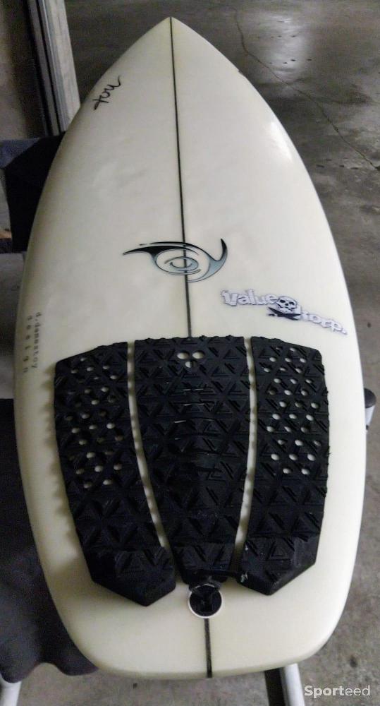 Surf - Planche de surf TOY SURFBOARDS 5'8 (Pad AR + Leash) - photo 5