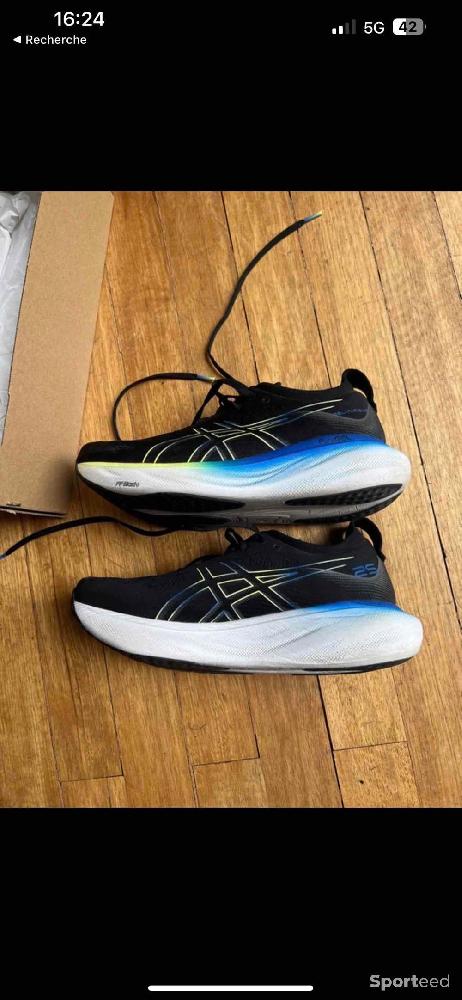 Course à pied route - Chaussures de running Asics Gel Nimbus 43,5 - photo 2