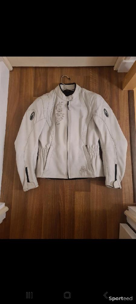 Moto route - Blouson cuir crème Richa femme T40😍 - photo 1