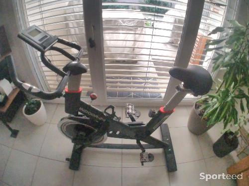 Vélo d'appartement biking Moma Bikes