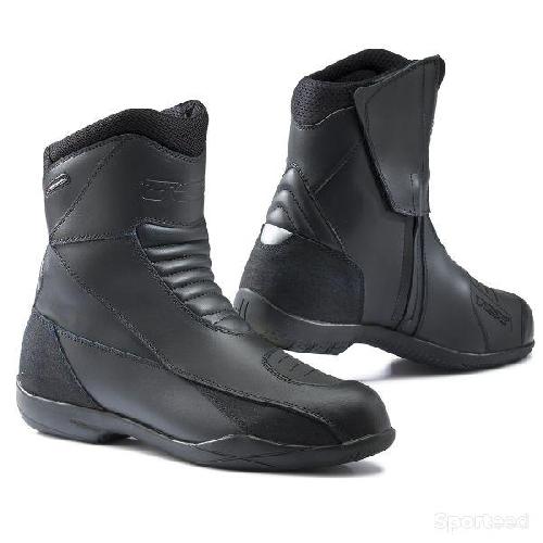 Moto route - DEMI-BOTTES MOTO TCX X-RIDE WATERPROOF NOIRE - photo 6