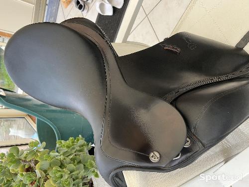 Equitation - Selle de dressage prestige - photo 6