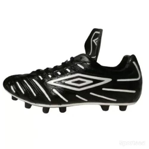 Chaussures de foot Umbro Speed