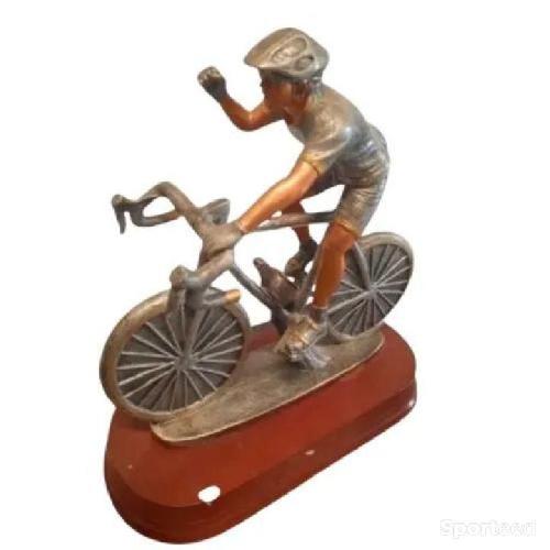 Trophée resine de cycliste