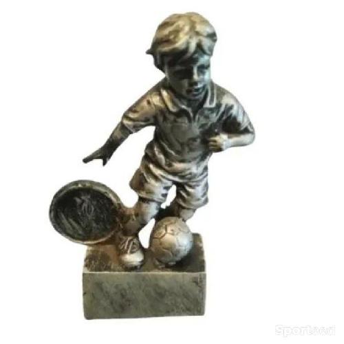Trophée résine de joueur de foot Junior