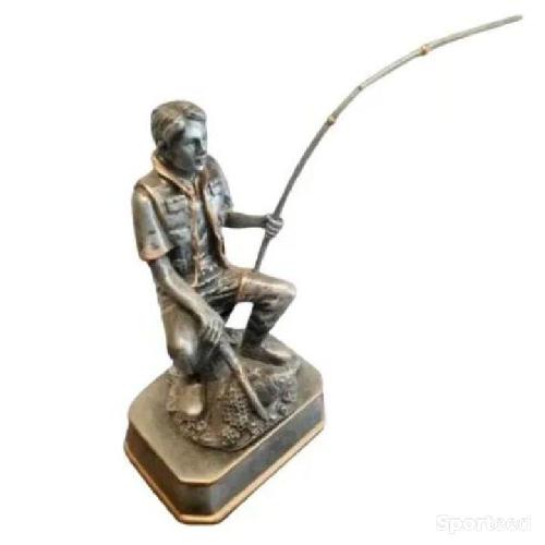 Trophé résine de pêcheur
