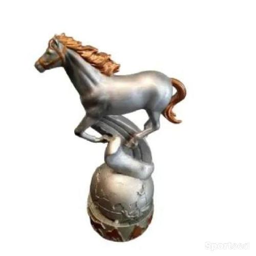 Trophée de cheval en résine