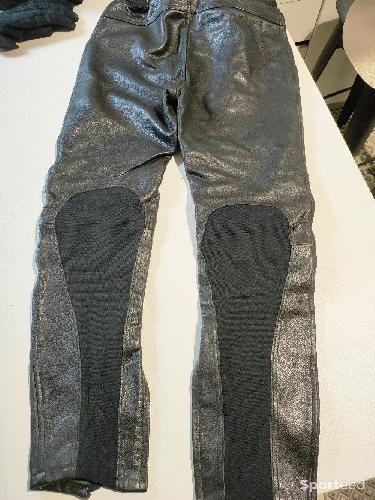 Moto route - Pantalon cuir noir de motard - photo 4