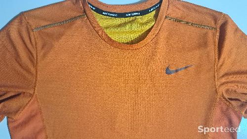 Course à pied route - Maillot running Nike - couleur orange - Taille S - photo 6