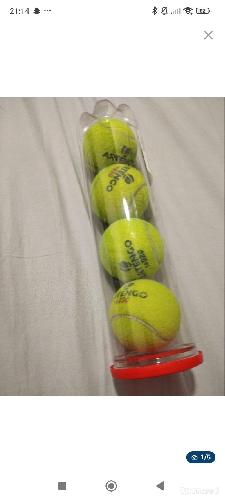 Balle de tennis