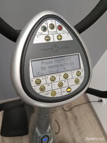 Fitness / Cardio training - plateforme vibrante PowerPlate - photo 4