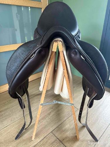 Equitation - Selle de dressage CHILDERIC DPL 17,5 brune 2022 - photo 6