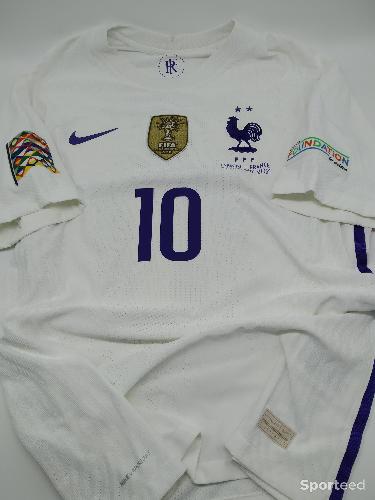 Football - Maillot Kylian Mbappé Équipe de France - photo 6