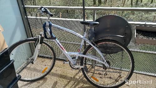 Vélo femme tout terrain