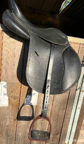 Equitation - Selle 16 pouces  - photo 6