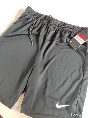 Football - Short foot Nike taille L neuf - photo 3