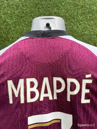 Football - Maillot Mbappé PSG  - photo 6