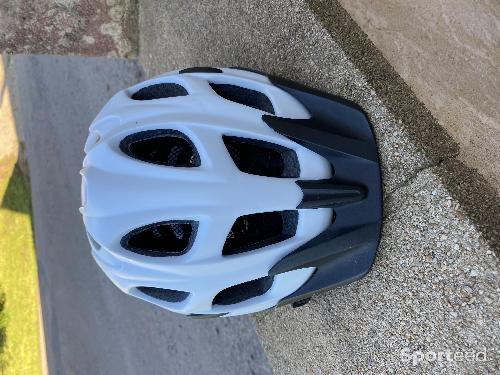 Vélo tout terrain - VTT - Casque vélo - photo 4