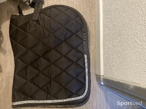 Tapis de selle à strass