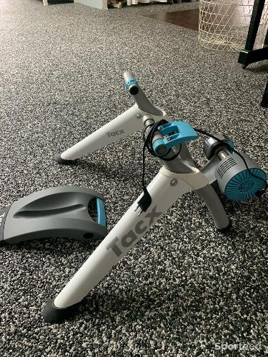 Vélo route - Home traîner Tacx flow smart - photo 3