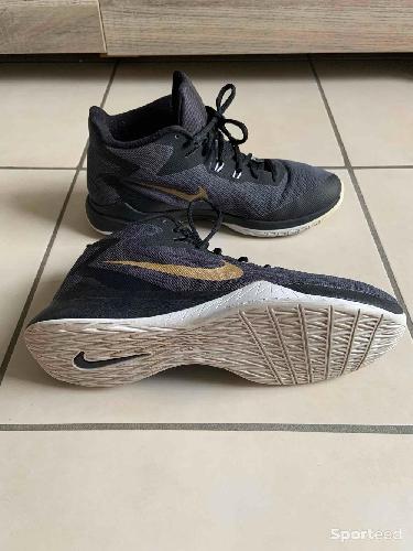 Basket-ball - Chaussures de Basket  - photo 6