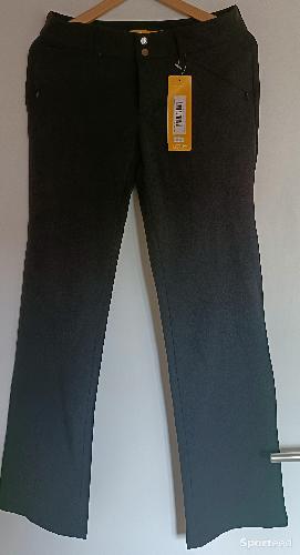 Lolë  travel pant   Noir 6