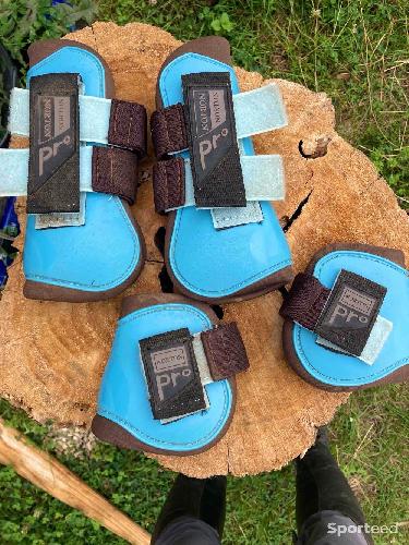 Protection bleu taille poney 