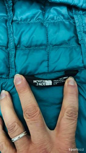 Randonnée / Trek - Veste The North Face Thermoball taille S - photo 6